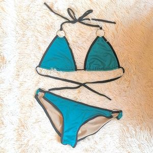 ✨ SOLD✨Chic Turquoise Hoop Bikini w/ Scrunch Butt Bottom